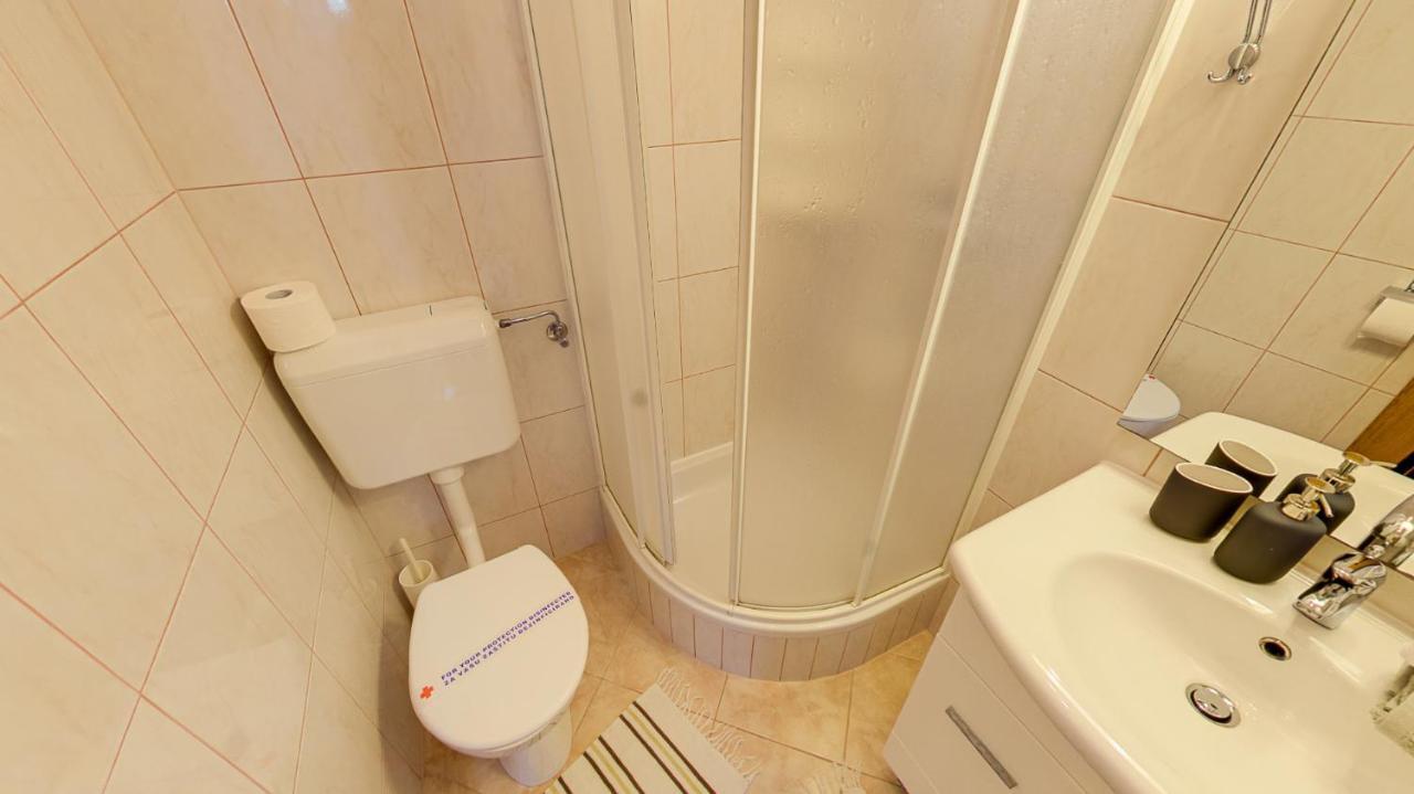 Apartmani Nena Povljana Dış mekan fotoğraf