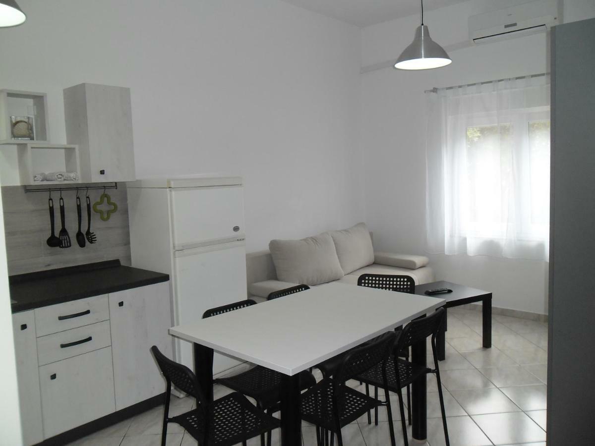 Apartmani Nena Povljana Dış mekan fotoğraf